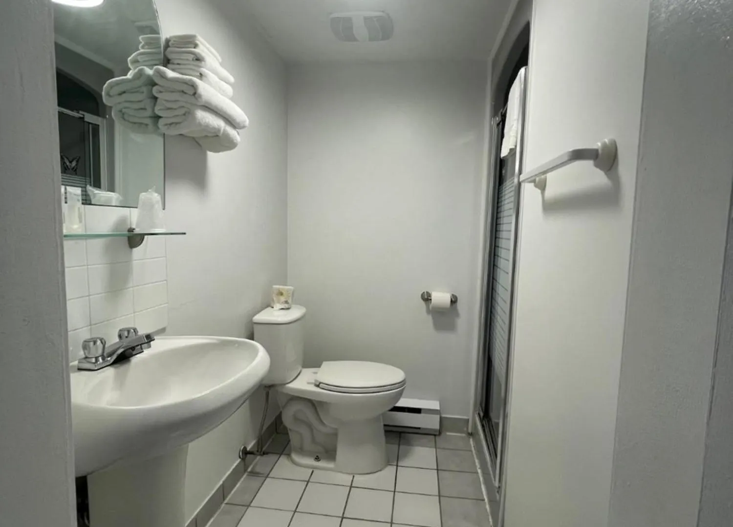 Commons Inn Halifax 3*,
